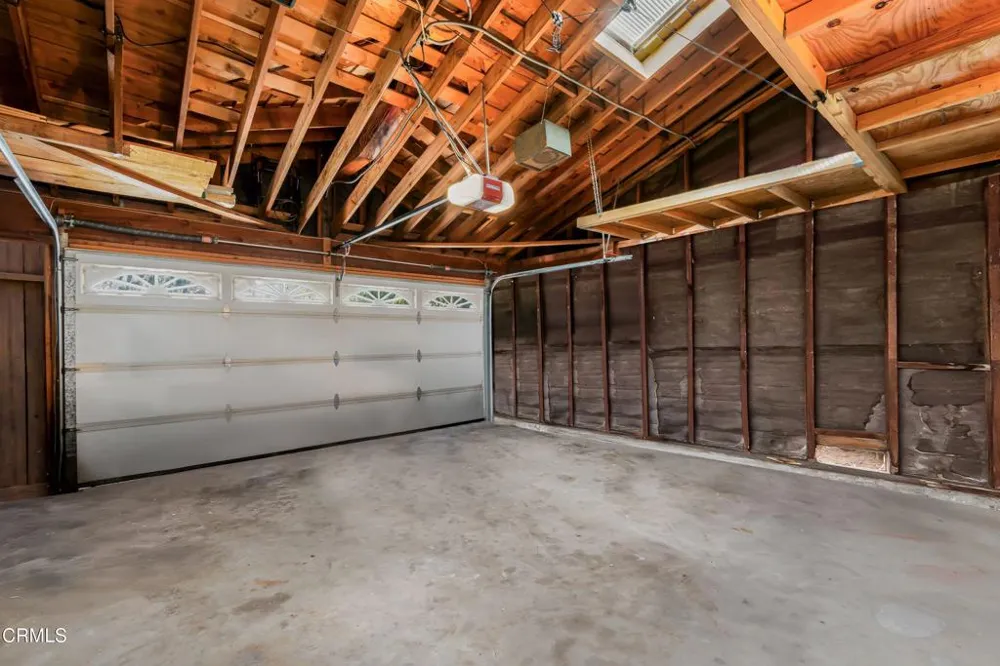 2239 Adrian Street Newbury Park, CA 91320