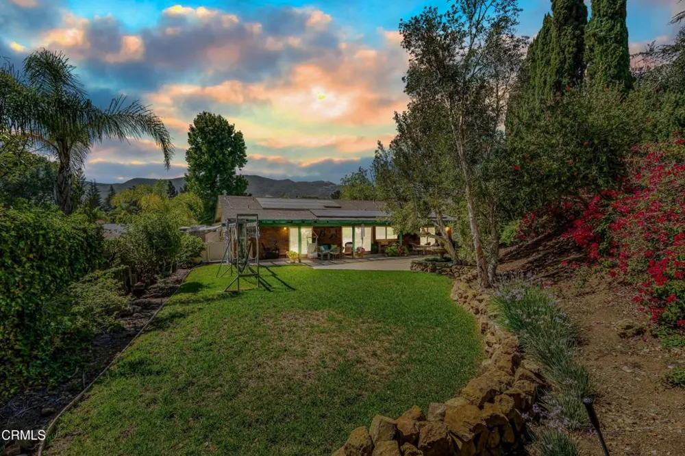 2239 Adrian Street Newbury Park, CA 91320