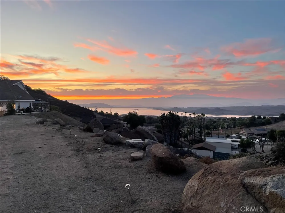 20948 Onaknoll Drive Lake Mathews, CA 92570