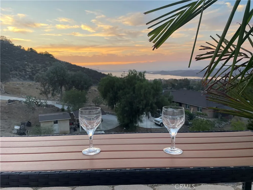 20948 Onaknoll Drive Lake Mathews, CA 92570