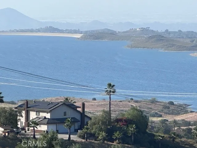 20948 Onaknoll Drive Lake Mathews, CA 92570