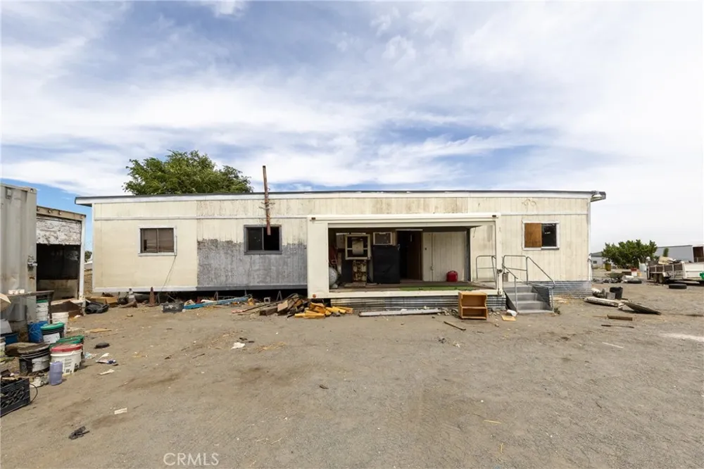 2833 White Fox Pinon Hills, CA 92372