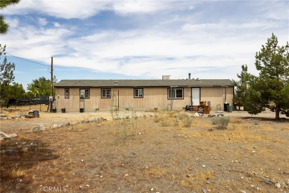 2833 White Fox Pinon Hills, CA 92372