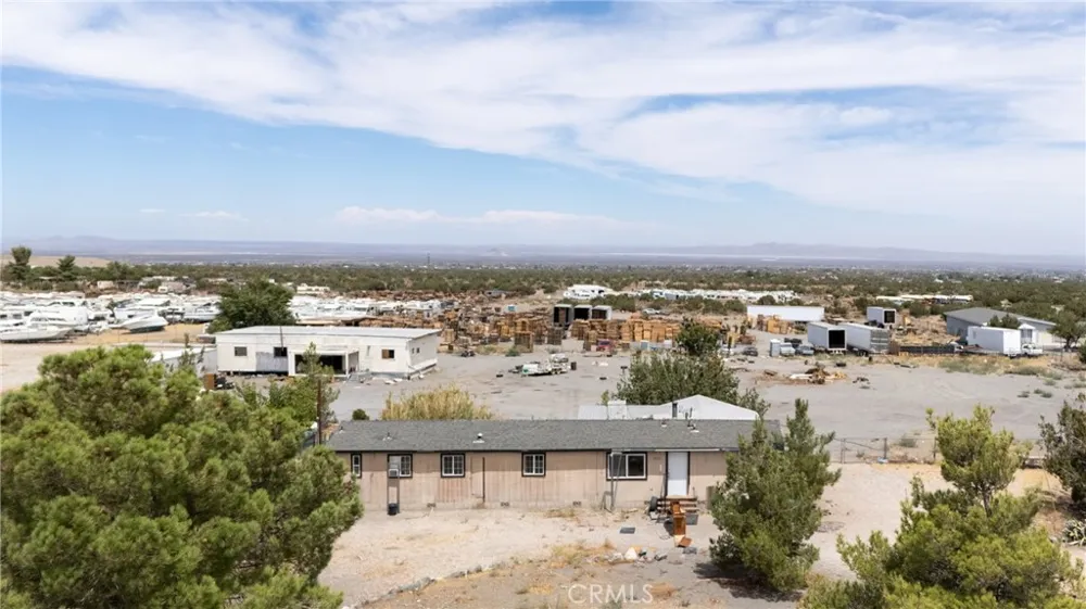 2833 White Fox Pinon Hills, CA 92372