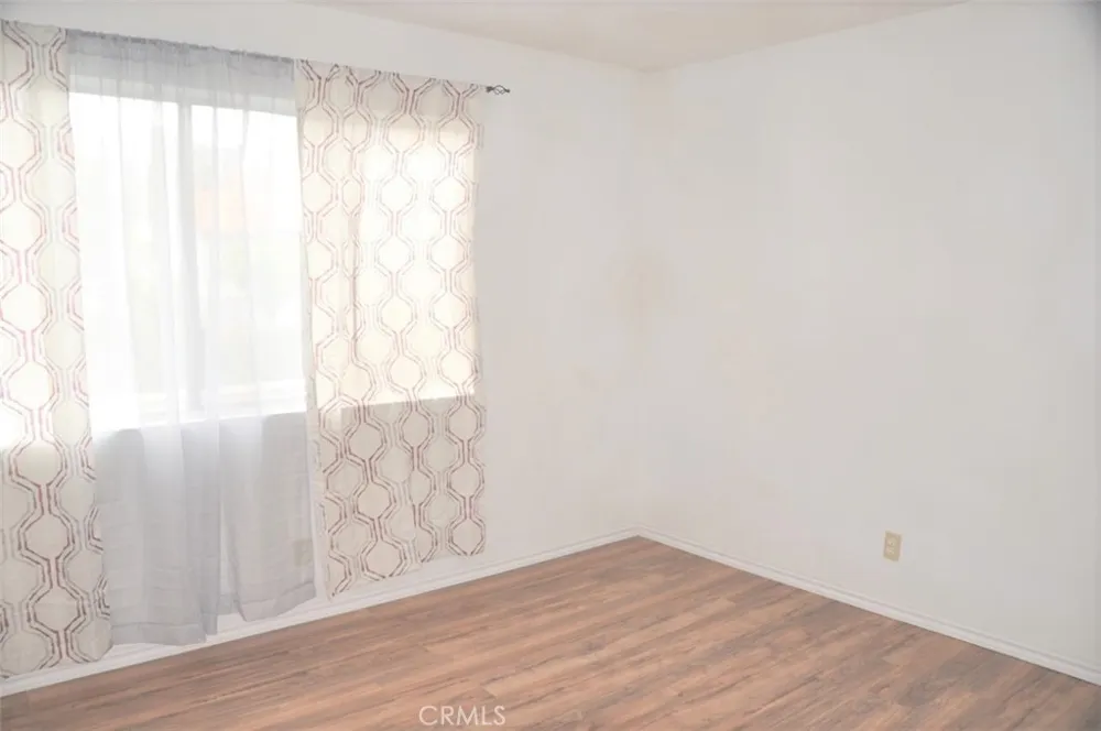 688 5th Azusa, CA 91702