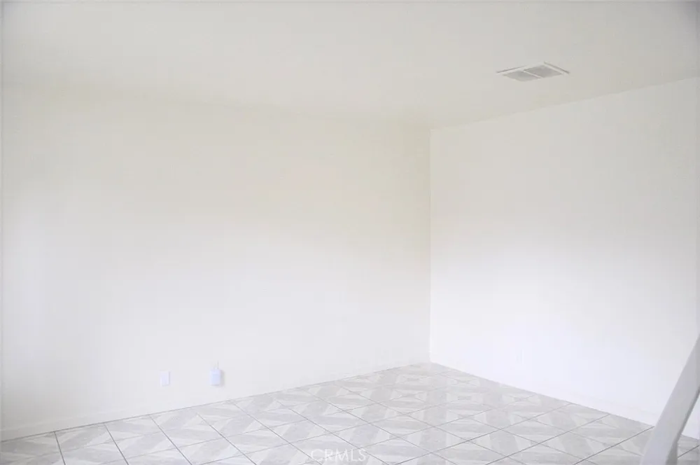 688 5th Azusa, CA 91702