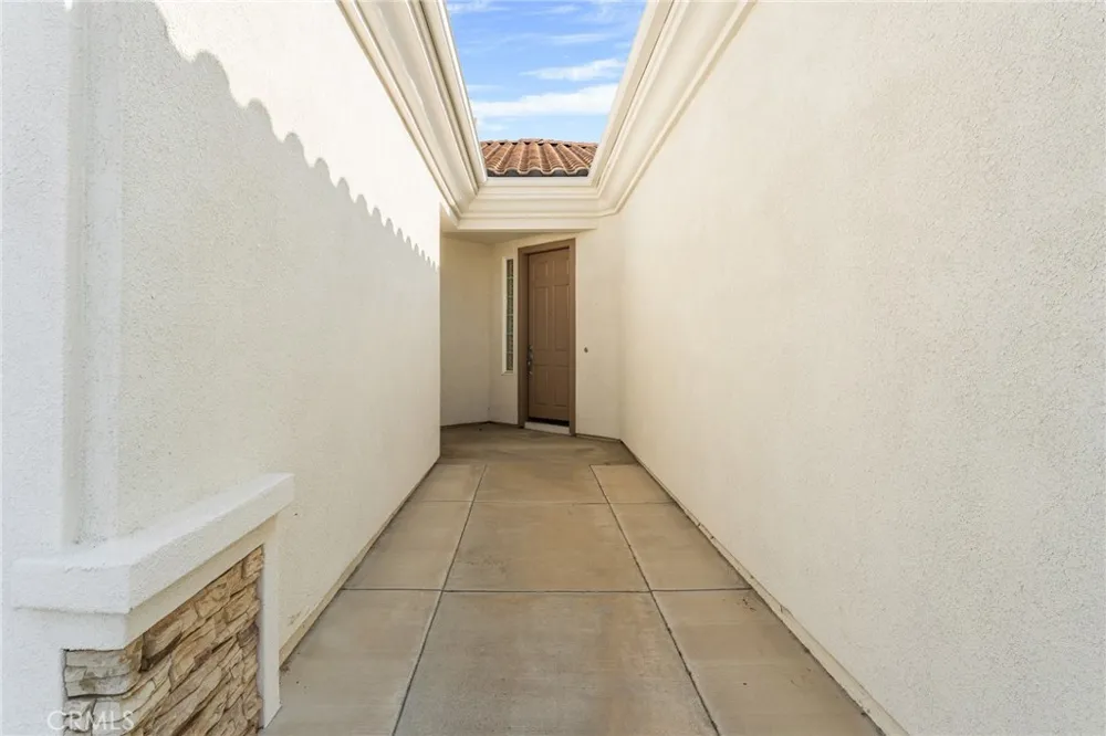 5467 Breckenridge Avenue Banning, CA 92220