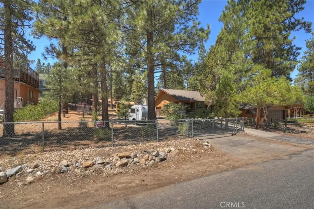 1412 Malabar Big Bear City, CA 92314