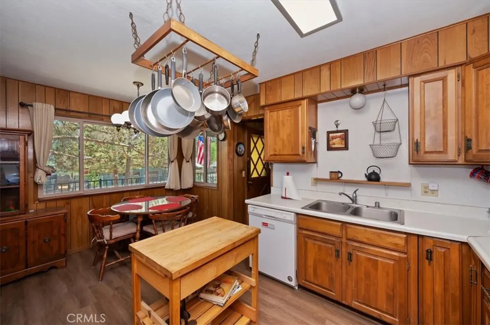1412 Malabar Big Bear City, CA 92314