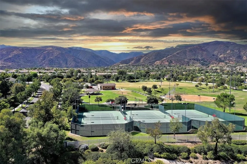 4427 Putting Green Corona, CA 92883