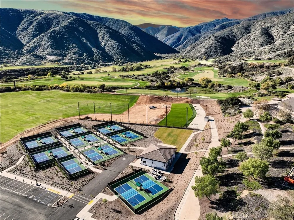 4427 Putting Green Corona, CA 92883