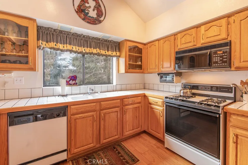 43091 Bear Creek Court Big Bear Lake, CA 92315