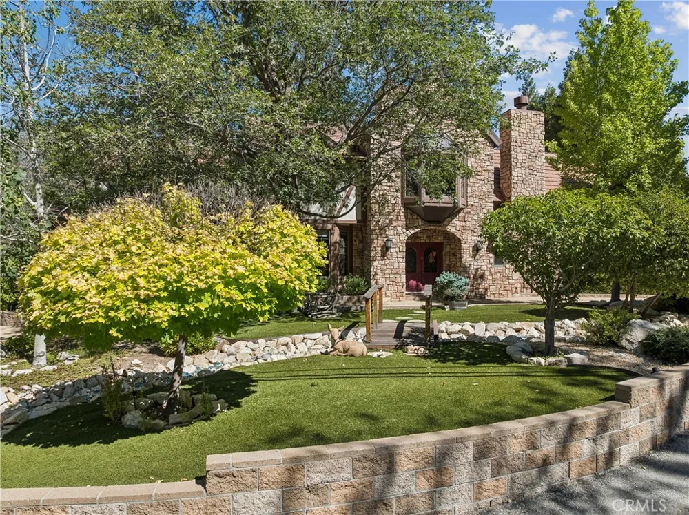 28476 North Shore Lake Arrowhead, CA 92352