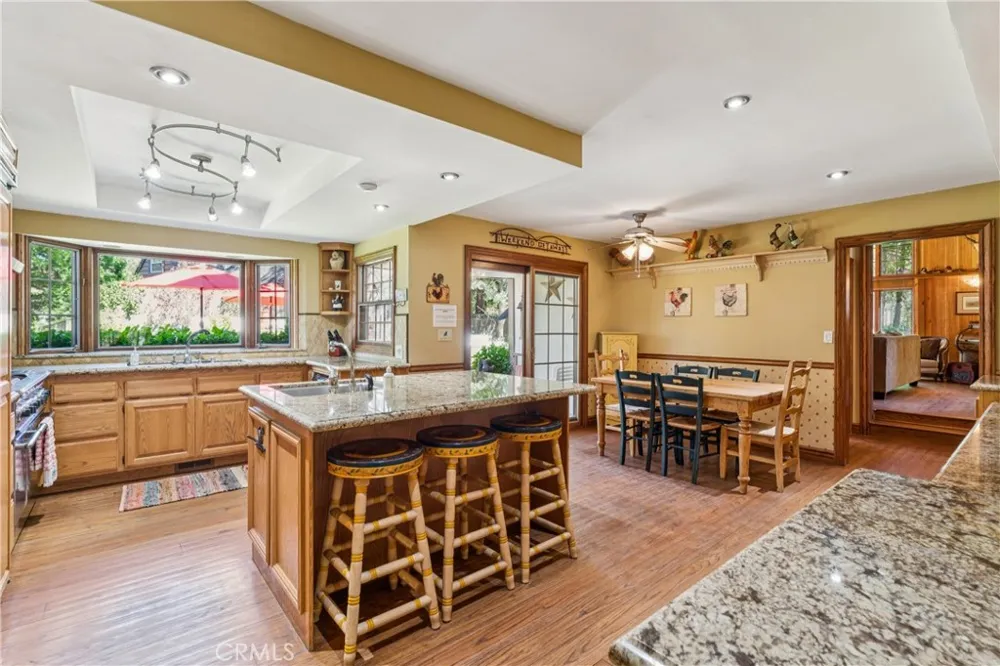 28476 North Shore Lake Arrowhead, CA 92352