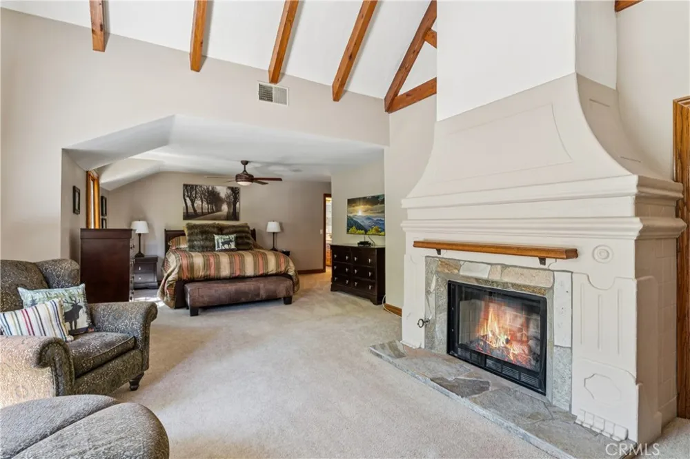 28476 North Shore Lake Arrowhead, CA 92352