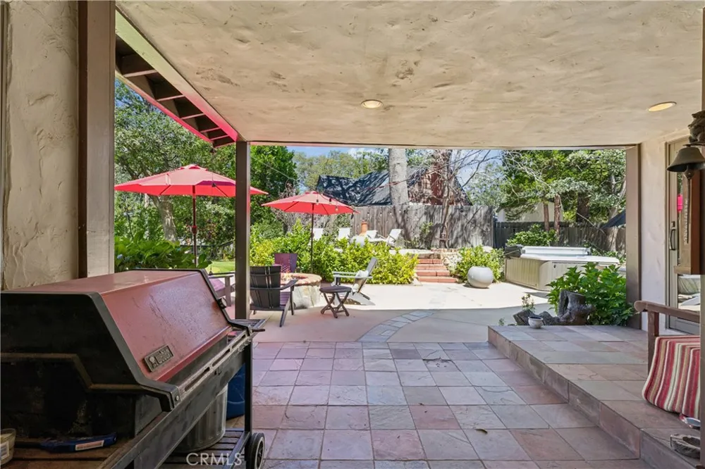 28476 North Shore Lake Arrowhead, CA 92352