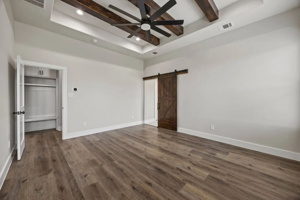 147 CR 207 Valley View, TX 76272