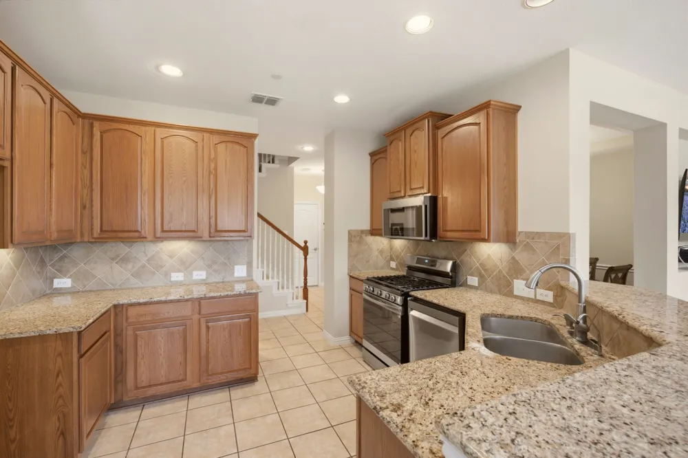 703 Chestnuthill Drive Allen, TX 75013