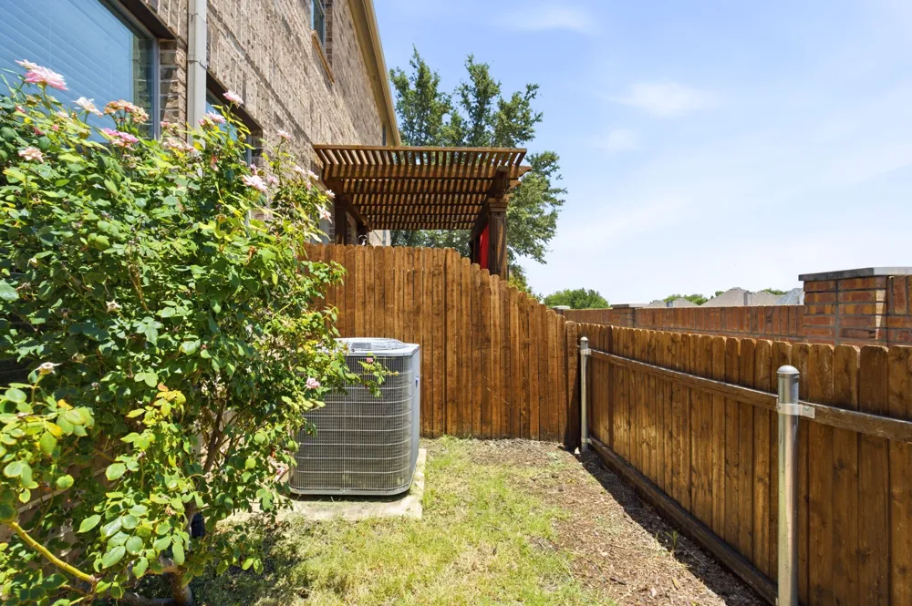 703 Chestnuthill Drive Allen, TX 75013