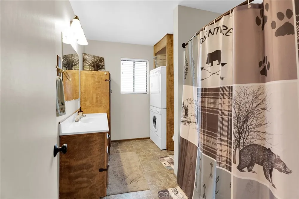 2434 Fir Drive Running Springs, CA 92382