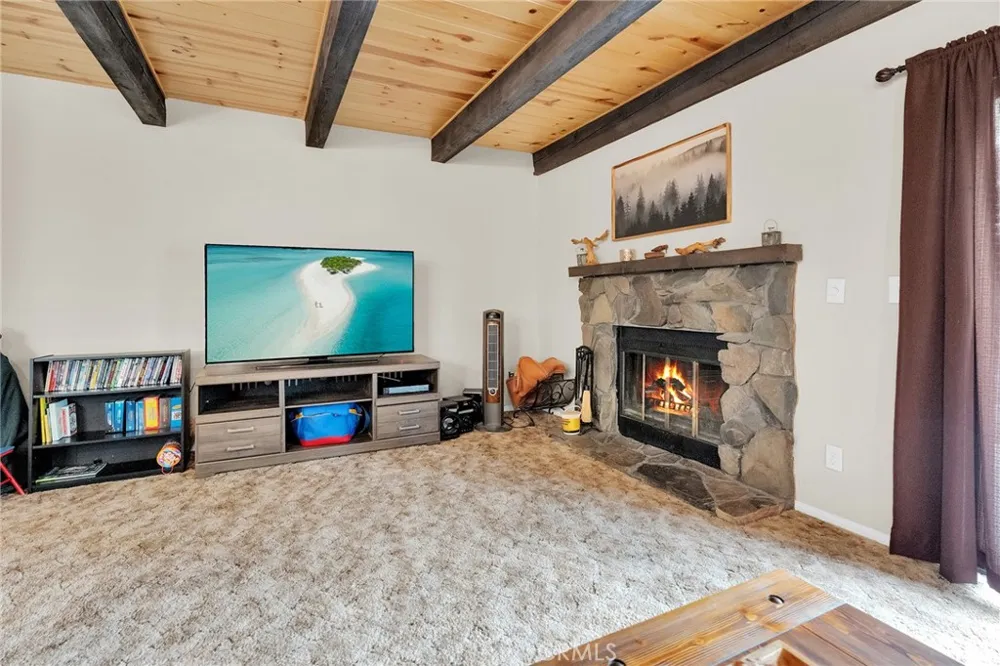 2434 Fir Drive Running Springs, CA 92382