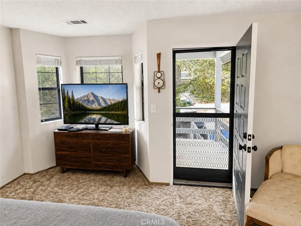 2434 Fir Drive Running Springs, CA 92382