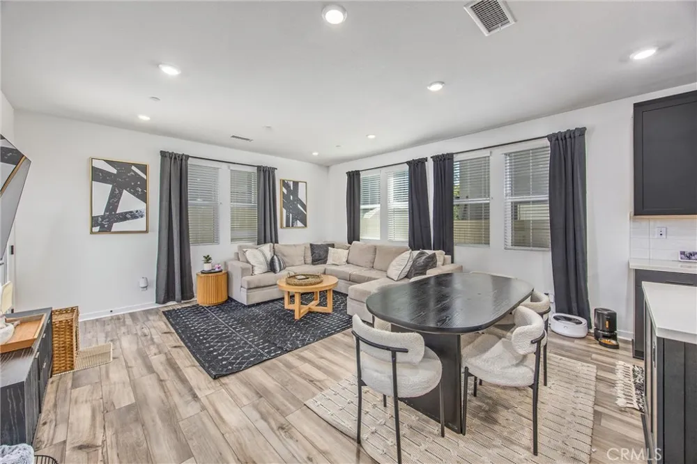 4036 Shada Ln Corona, CA 92883
