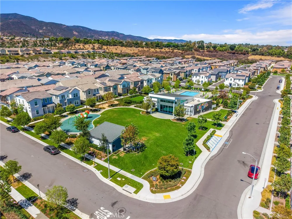 4036 Shada Ln Corona, CA 92883