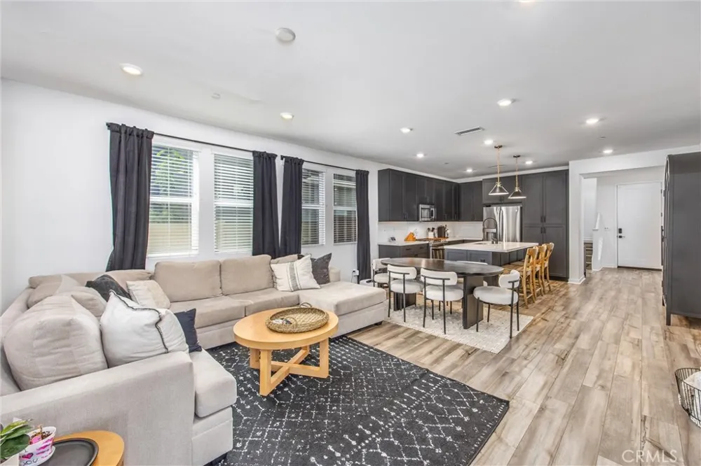4036 Shada Ln Corona, CA 92883