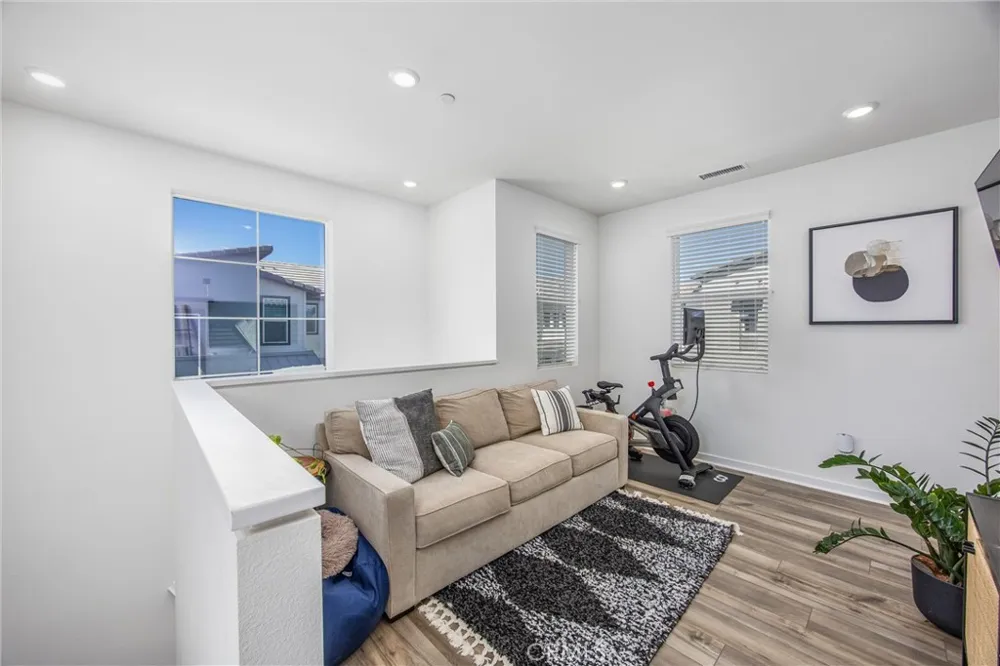 4036 Shada Ln Corona, CA 92883