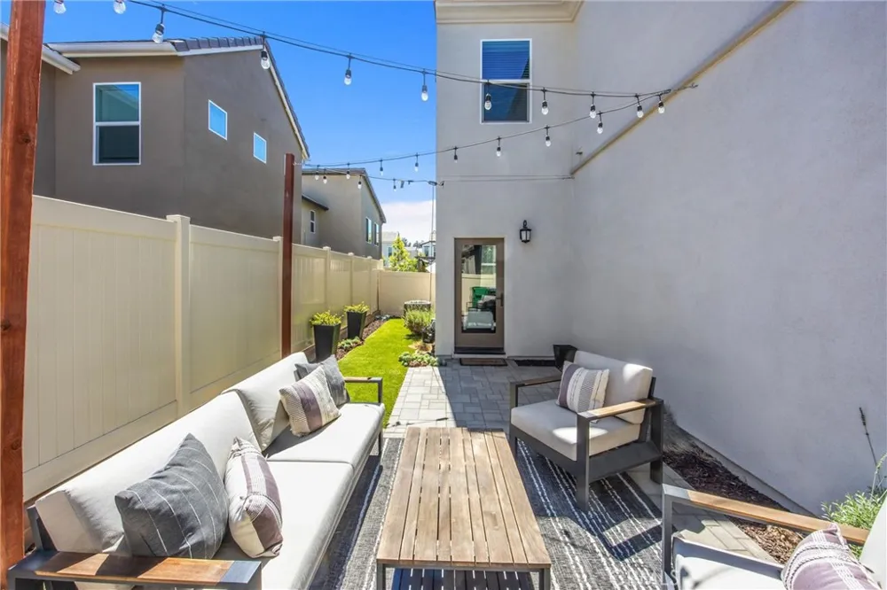 4036 Shada Ln Corona, CA 92883
