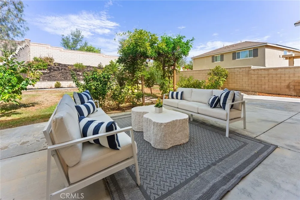 6826 Meander Way Jurupa Valley, CA 91752