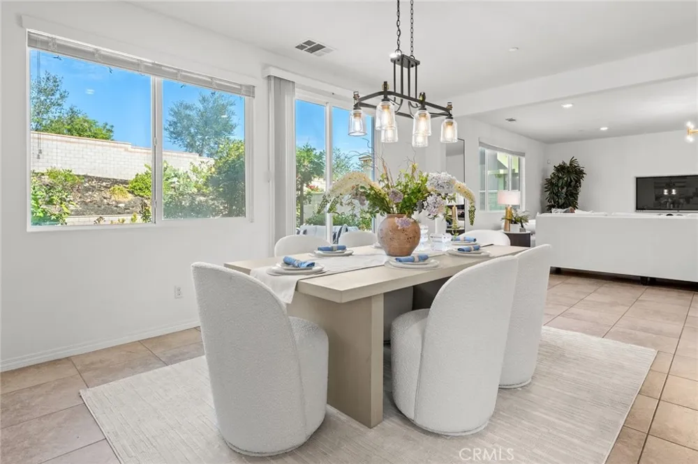 6826 Meander Way Jurupa Valley, CA 91752