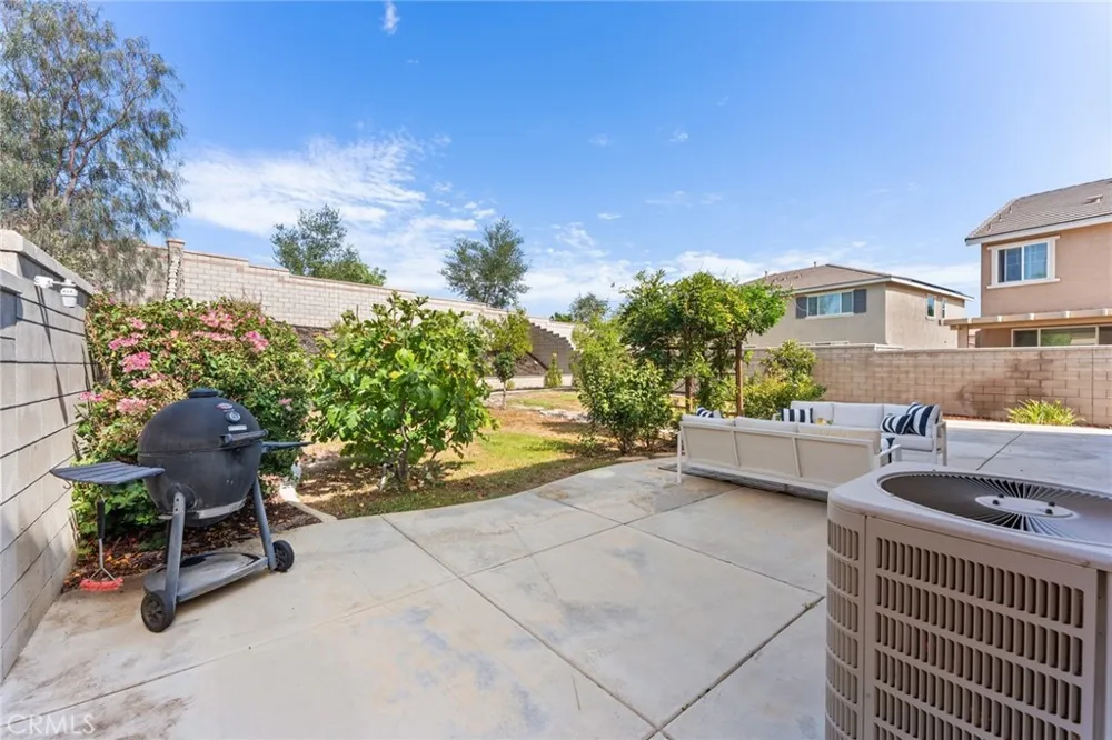 6826 Meander Way Jurupa Valley, CA 91752