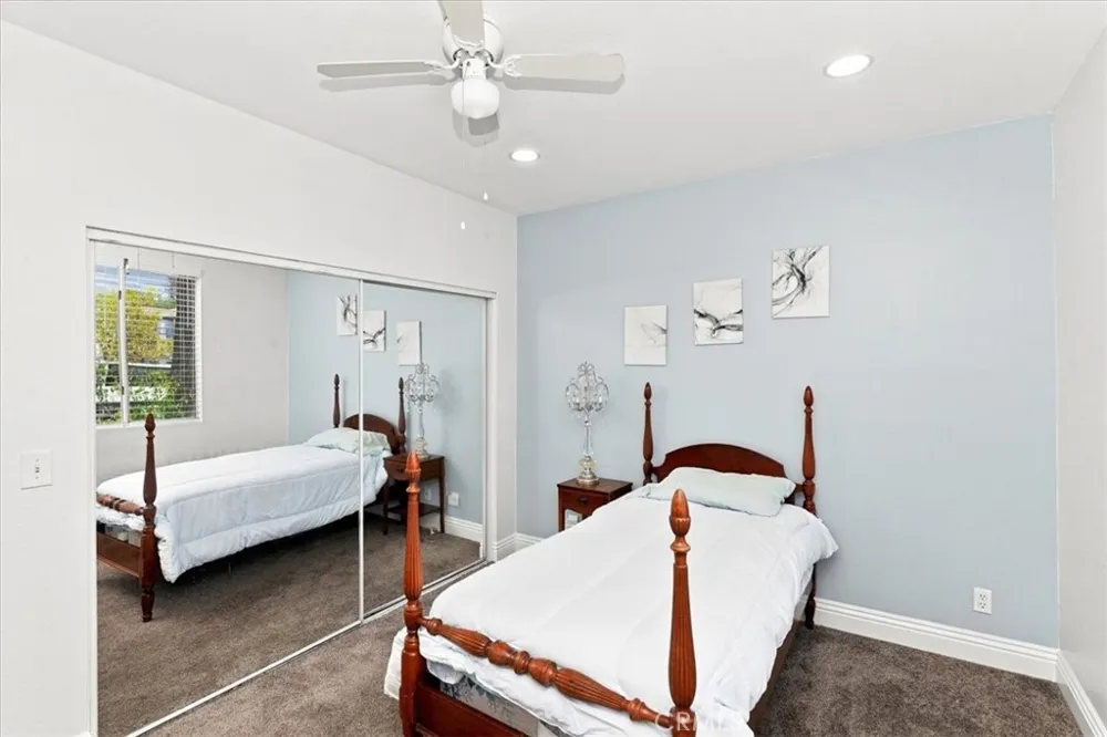 22681 Oakgrove #426 Aliso Viejo, CA 92656