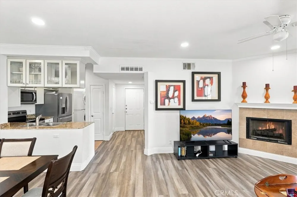 22681 Oakgrove #426 Aliso Viejo, CA 92656