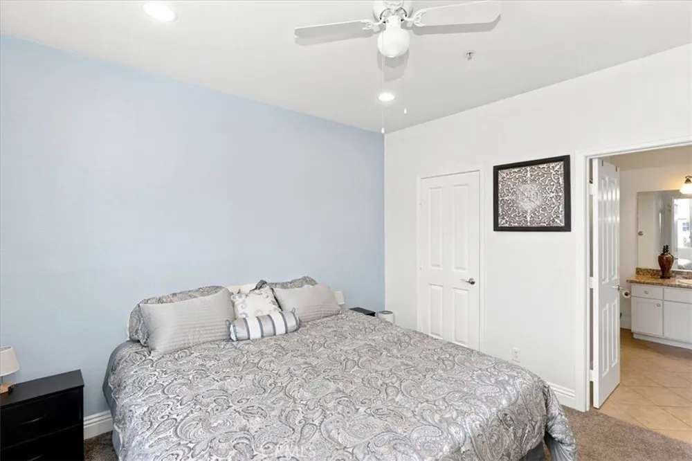22681 Oakgrove #426 Aliso Viejo, CA 92656