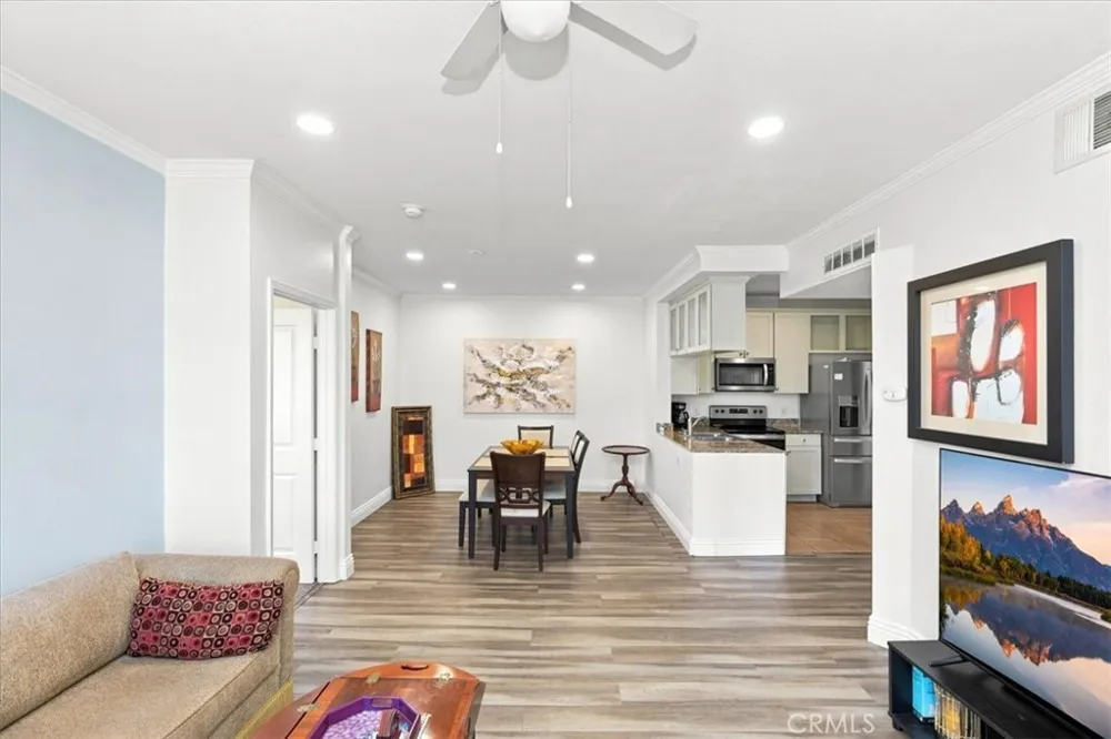 22681 Oakgrove #426 Aliso Viejo, CA 92656