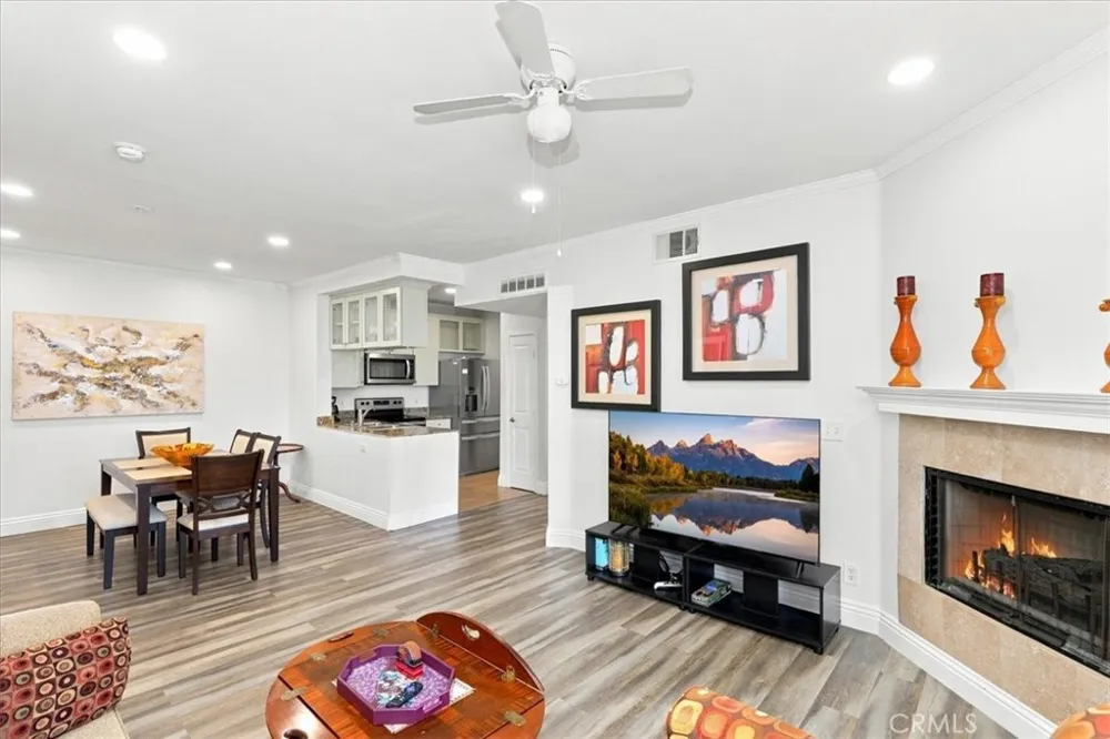 22681 Oakgrove #426 Aliso Viejo, CA 92656