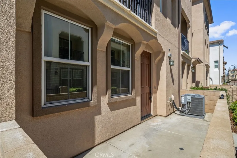 6391 Orion Court Eastvale, CA 91752