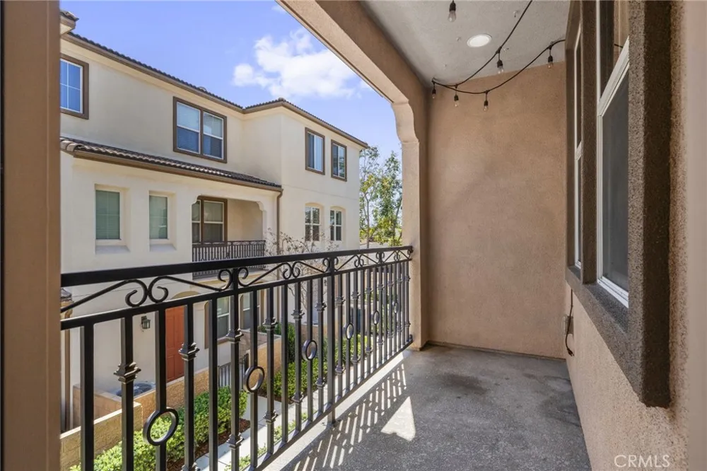 6391 Orion Court Eastvale, CA 91752