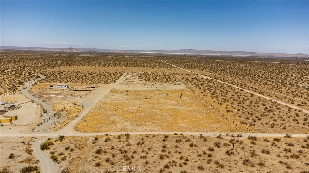 2132 South Pinon Hills, CA 92372