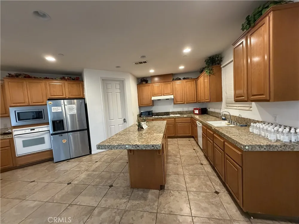 403 Aries San Bernardino, CA 92407