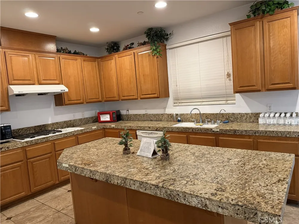 403 Aries San Bernardino, CA 92407