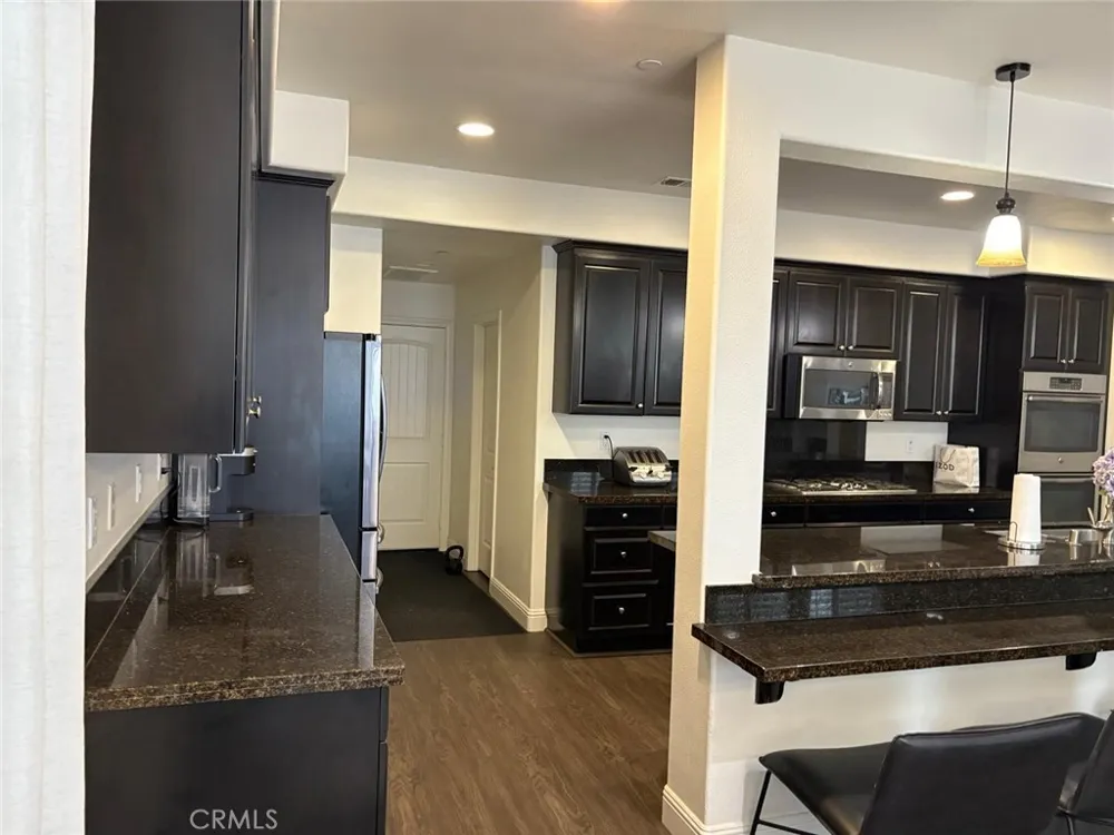 6111 Peregrine Drive Jurupa Valley, CA 91752