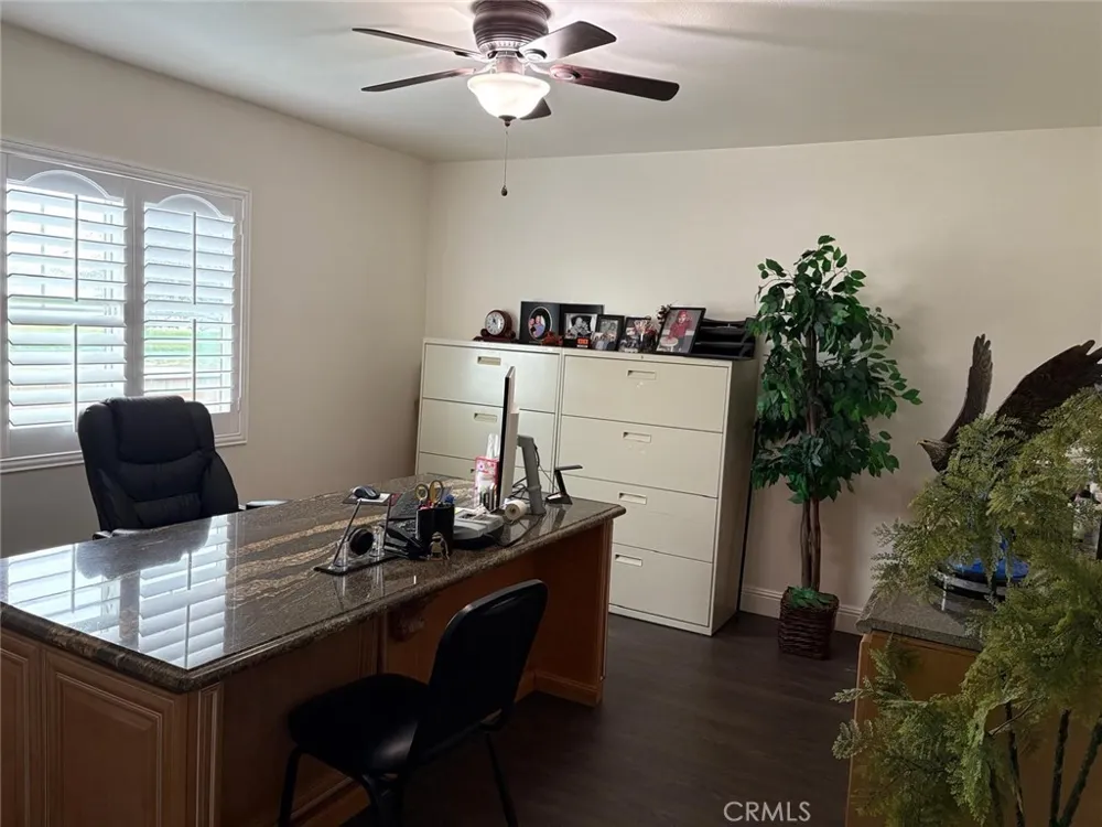 6111 Peregrine Drive Jurupa Valley, CA 91752