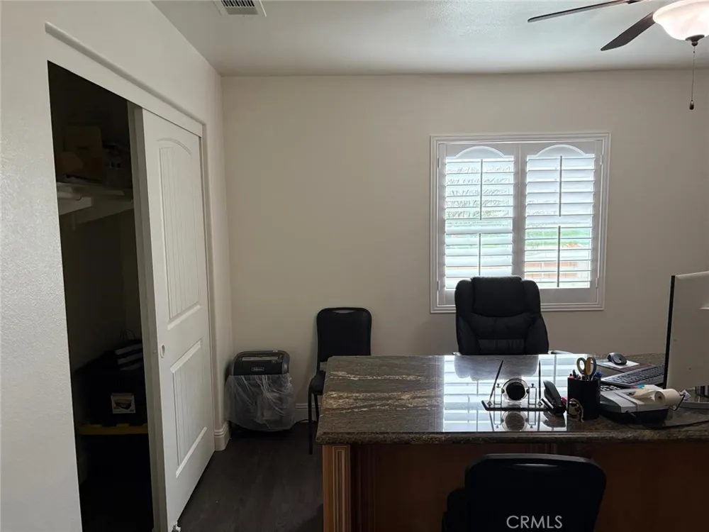 6111 Peregrine Drive Jurupa Valley, CA 91752