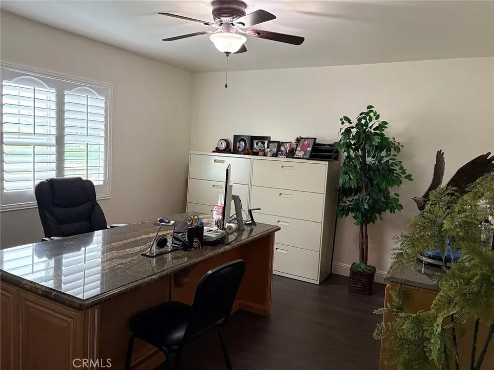 6111 Peregrine Drive Jurupa Valley, CA 91752