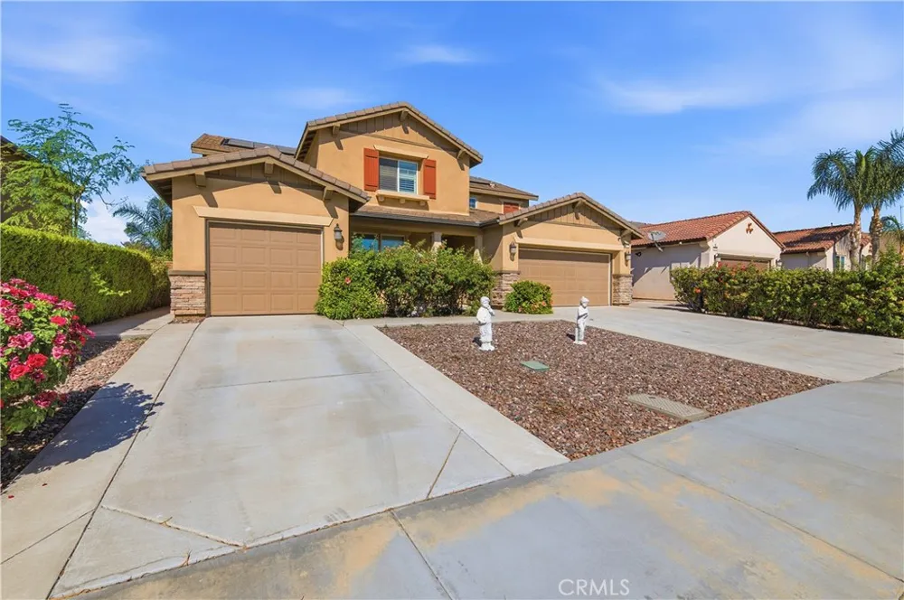 6111 Peregrine Drive Jurupa Valley, CA 91752