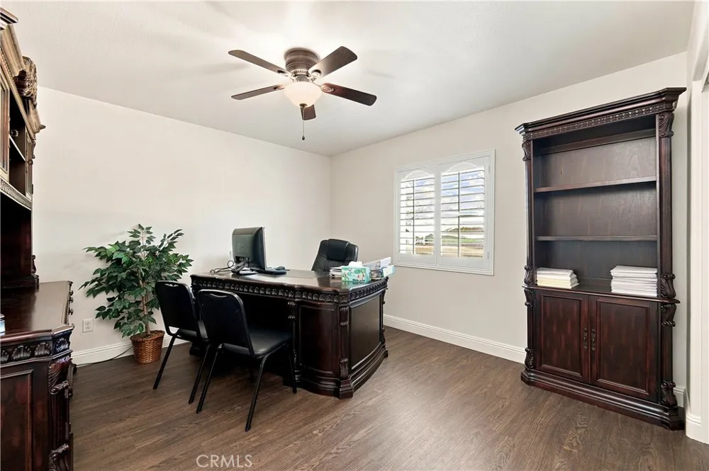 6111 Peregrine Drive Jurupa Valley, CA 91752